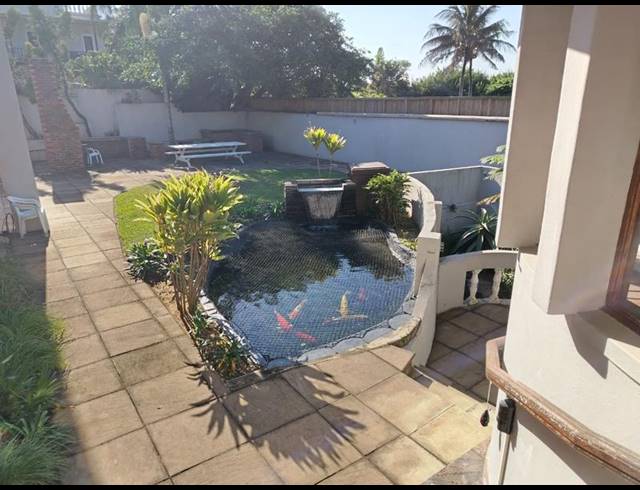 5 BEDROOM HOUSE FOR SALE IN UMHLANGA CENTRAL